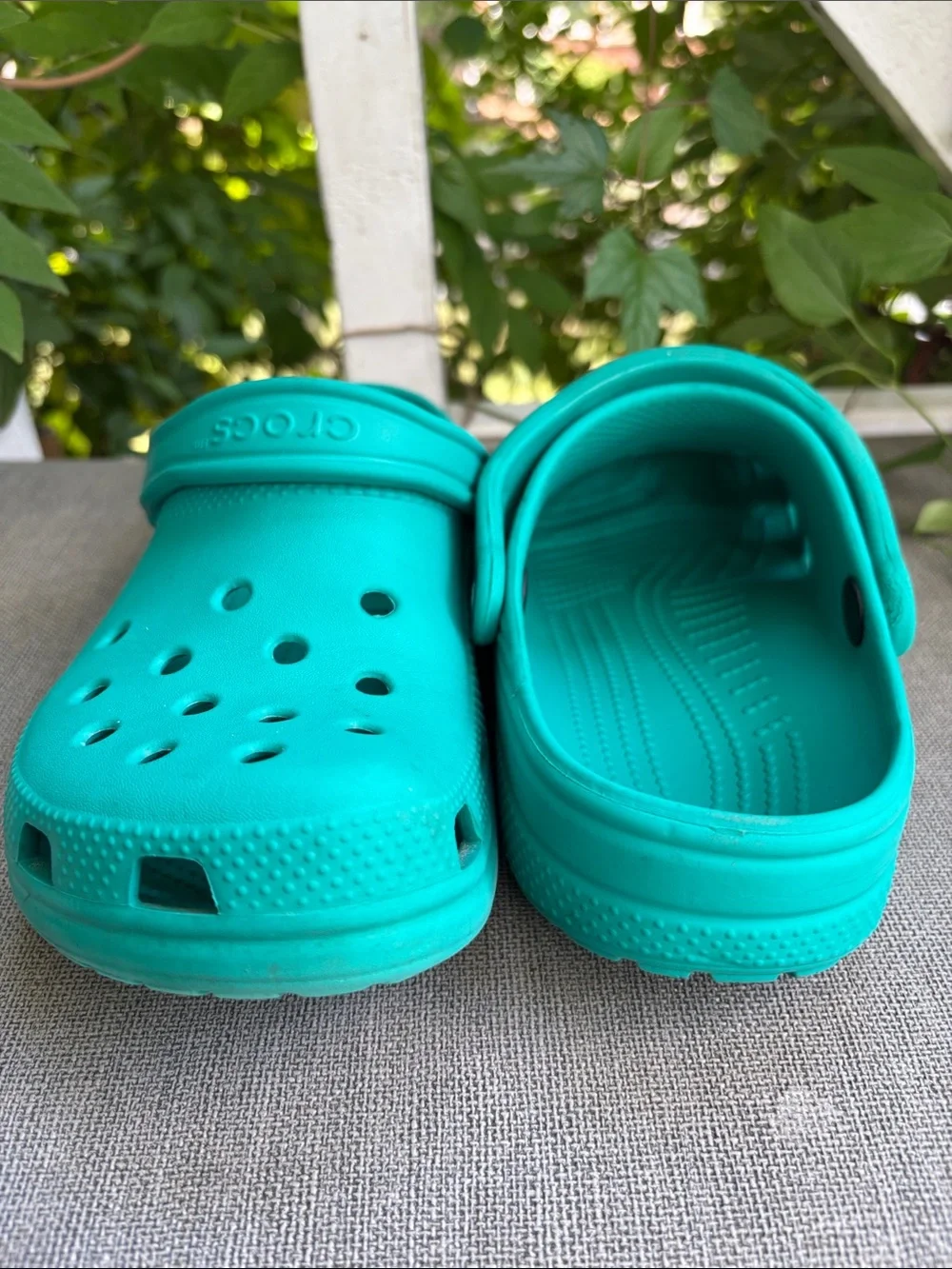 CROCS Classic Clog in Aqua Teal